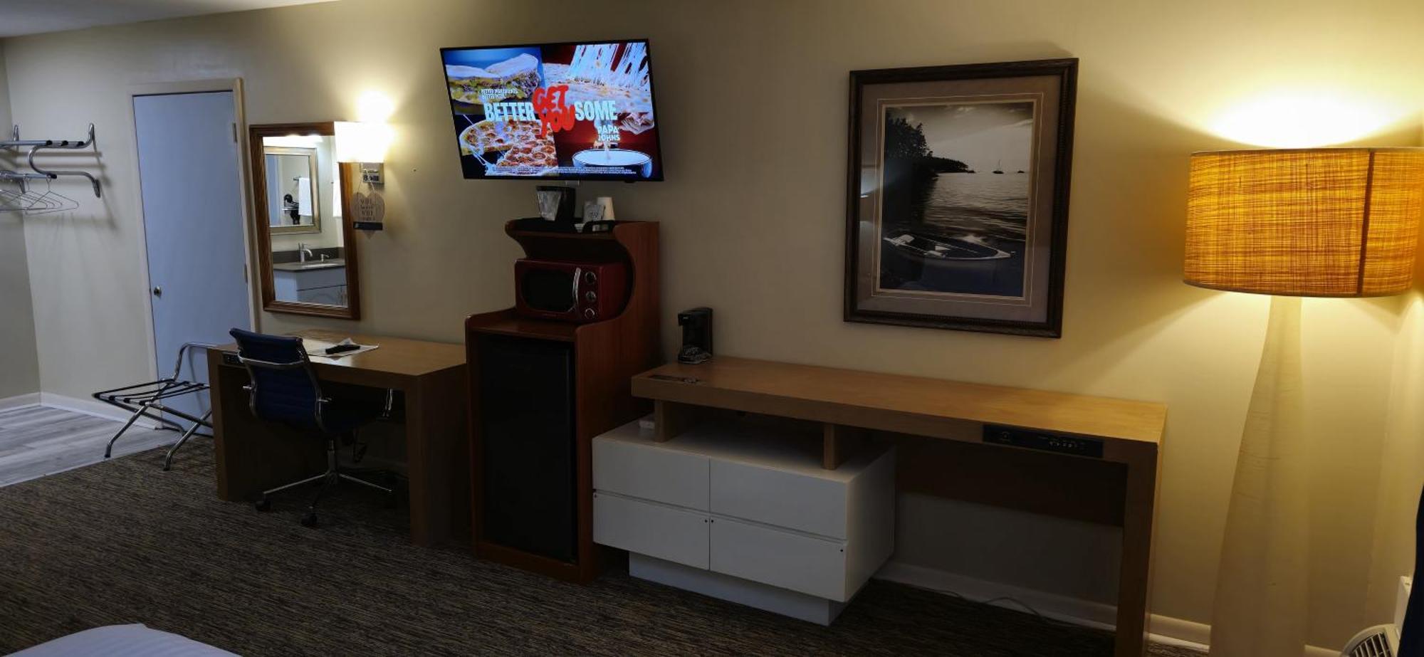 Oscoda Rodeway Inn Formerly Camp Inn Lodge מראה חיצוני תמונה